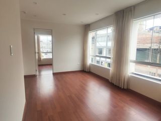 Foto 2 de VENTA DEPARTAMENTO 2DO PISO CON ASCENSOR FRENTE A PARQUE SAN JUAN DE MIRAFLORES
