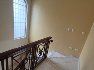 Foto 14 de Departamento  en Alquiler en los Ceibos, 4 Habitaciones, 3 Baños, Balcón, Parqueos, Seguridad,  Norte de Guayaquil.