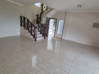 Foto 16 de Departamento  en Alquiler en los Ceibos, 4 Habitaciones, 3 Baños, Balcón, Parqueos, Seguridad,  Norte de Guayaquil.