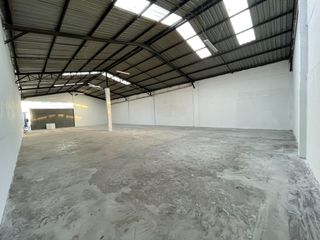 Foto 1 de Galpón bodega en alquiler Sector Solca - Quito Ecuador