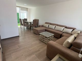 Foto 2 de HERMOSA CASA A ESTRENAR CONOCOTO VALLE DE LOS CHILLOS– CRÉDITO VIP