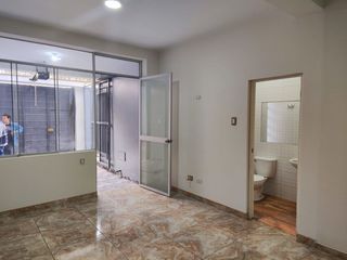 Foto 19 de VENTA DEPARTAMENTO 1ER PISO CON COCHERA SAN JUAN DE MIRAFLORES ZONA K