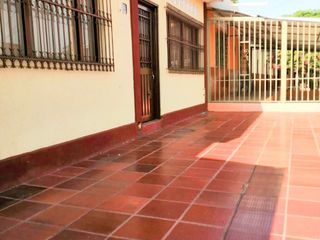 Foto 3 de GIRARDOT- HERMOSA CASA BARRIO BUENOS AIRES