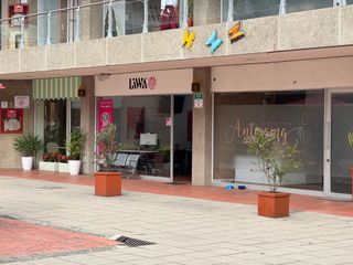 Foto 7 de Se Vende local Comercial