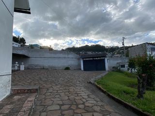 Foto 11 de Hermosa Propiedad de venta en Santa Barbara de Chillogallo