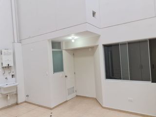 Foto 7 de Venta De Departamento En Santa Beatriz-Lima