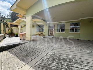 Foto 2 de CASA AMPLIA EN RENTA, BAÑOS