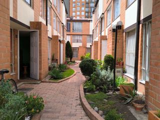 Foto 1 de CASA CON GARAJE EN CANTALEJO EN VENTA