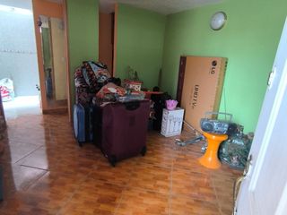 Foto 2 de CASA CON GARAJE EN CANTALEJO EN VENTA