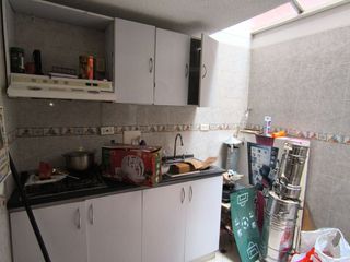 Foto 5 de CASA CON GARAJE EN CANTALEJO EN VENTA