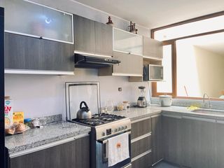 Foto 2 de Vendo Casa de 3 Pisos en Comas
