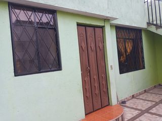 Foto 4 de Vendo casa independiente en el sur de Quito Sector residencial , amplios espacios.