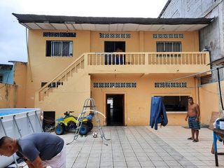 Foto 2 de SE VENDE CASA FRENTE A LA PLAYA (HOTEL ANTIGUO) ATACAMES – ESMERALDAS - ECUADOR