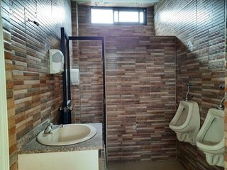 Foto 22 de SE VENDE CASA (OFICINA o BODEGA) DE 2 PLANTAS 252 M2. DE CONSTRUCCIÓN, QUININDE – ESMERALDAS - ECUADOR