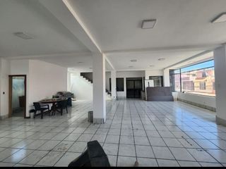 Foto 3 de LOCAL 200m2