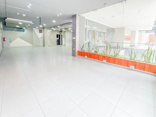 Foto 2 de Local Comercial en Renta – 142 m² en el Centro Norte de Quito