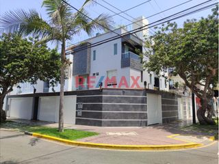 Foto 1 de Venta de casa en San Isidro cerca al mar - cuatro niveles con ascensor y sauna - Orrantia Del Mar - Precio Negociable.