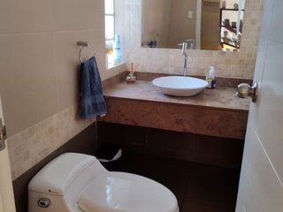 Foto 2 de Venta de casa en San Isidro cerca al mar - cuatro niveles con ascensor y sauna - Orrantia Del Mar - Precio Negociable.