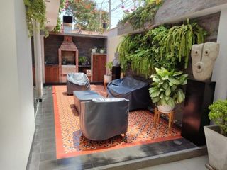 Foto 6 de Venta de casa en San Isidro cerca al mar - cuatro niveles con ascensor y sauna - Orrantia Del Mar - Precio Negociable.