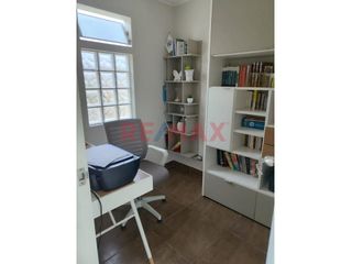 Foto 9 de Venta de casa en San Isidro cerca al mar - cuatro niveles con ascensor y sauna - Orrantia Del Mar - Precio Negociable.