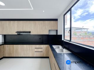 Foto 3 de En venta casa a estrenar de dos plantas más subsuelo y terraza