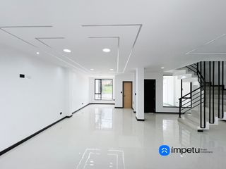 Foto 6 de En venta casa a estrenar de dos plantas más subsuelo y terraza