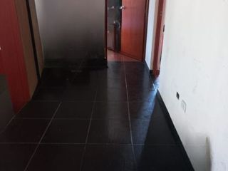 Foto 21 de Venta De Amplia Casa En El Distrito De Ate, frente a parque, 2 Pisos, Azotea Y Base Para 5 Pisos - Precio Negociable.