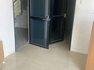 Foto 21 de Alquilo oficina/bodega comercial en La Bahia Edificio Comercial El Dorado, centro de Guayaquil.