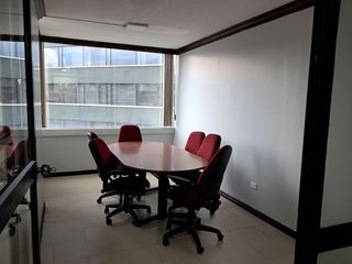 Foto 4 de RENTO OFICINA CON VISTA-12 DE OCTUBRE