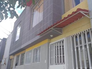 Foto 4 de HERMOSA PROPIEDAD EN VENTA SAN ANTONIO DE PICHINCHA CONJUNTO EQUINOCCIO AZUL