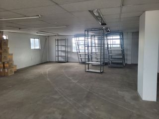 Foto 30 de Excelente oficina en arriendo ubicada en Montevideo