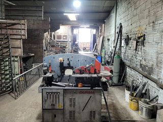 Foto 1 de Bodega en venta en sitio estratégico de Bogotá