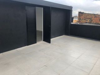 Foto 5 de Excelente bodega para arriendo ubicada en zona comercial de Boyacá Real