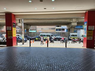 Foto 3 de ¡Tu Negocio, Taller o Almacén en el Corazón de Gamarra/Centro Comercial Gama Moda! Precio Negociable 💰