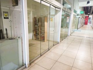Foto 7 de ¡Tu Negocio, Taller o Almacén en el Corazón de Gamarra/Centro Comercial Gama Moda! Precio Negociable 💰