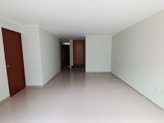 Foto 4 de Departamento en Mayorazgo – Ate límite con La Molina.