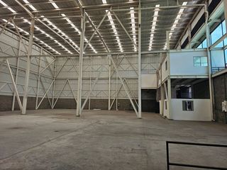 Foto 3 de Excelente bodega en arriendo ubicada en Siberia