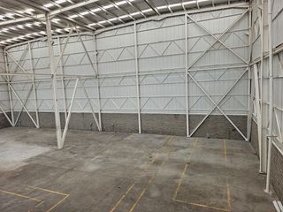 Foto 11 de Excelente bodega en arriendo ubicada en Siberia
