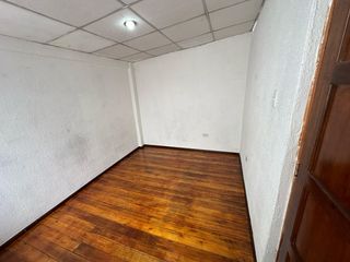 Foto 5 de Casa de venta con local comercial sector Carapungo en Quito Ecuador de oportunidad, Amplia, Independiente ...