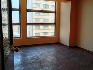 Foto 4 de SE VENDE OPORTUNIDAD DE INVERSION EN PLENO CENTRO DE LIMA.