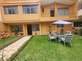 Foto 1 de VENDO CASA +DEPARTAMENTO EN PUEBLO LIBRE  Cerca al cruce de Sucre y Bolivar- Hospital Santa Rosa