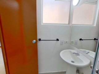 Foto 18 de AGRADABLE  APARTAMENTO EN VENTA GRAN GRANADA