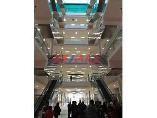 Foto 4 de Se Vende Local Comercial En Gamarra .Centro Comercial Moda Plaza -Gama.