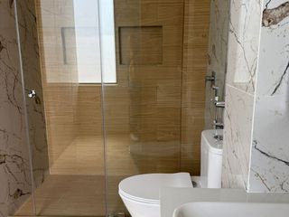 Foto 8 de VENTA DE CASA EN URB. PRIVADA POR LA VÍA QUITO