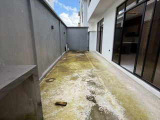 Foto 10 de VENTA DE CASA EN URB. PRIVADA POR LA VÍA QUITO