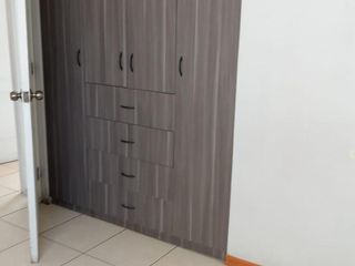 Foto 14 de Vendo lindo departamento en cerro juli cerca a  la fia con cochera 3 dormitorios 2 baños sala comedor amplia