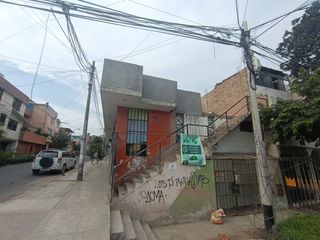 Foto 11 de Local Comercial En Alquiler En Esquina Y Con Mucha Afluencia