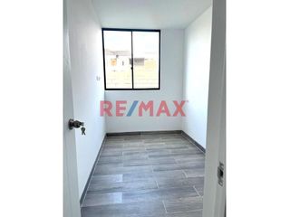 Foto 17 de Departamento En Alquiler De Estreno En Primer Piso Con Cochera En Las Palmeras Centenario // ID: 1129620