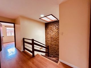 Foto 10 de Casa de venta 5 dormitorios en Cuenca Ecuador