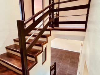 Foto 15 de Casa de venta 5 dormitorios en Cuenca Ecuador